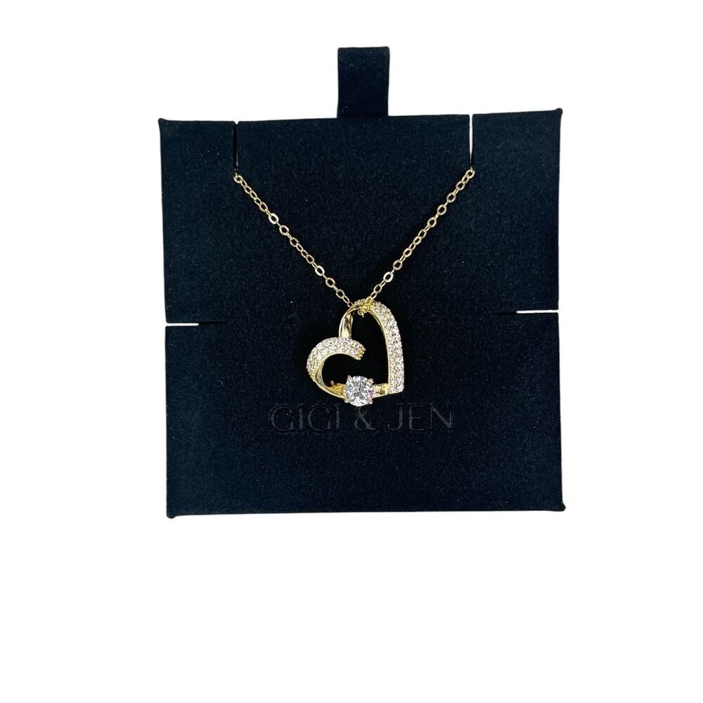 Sofia Heart Necklace color gold